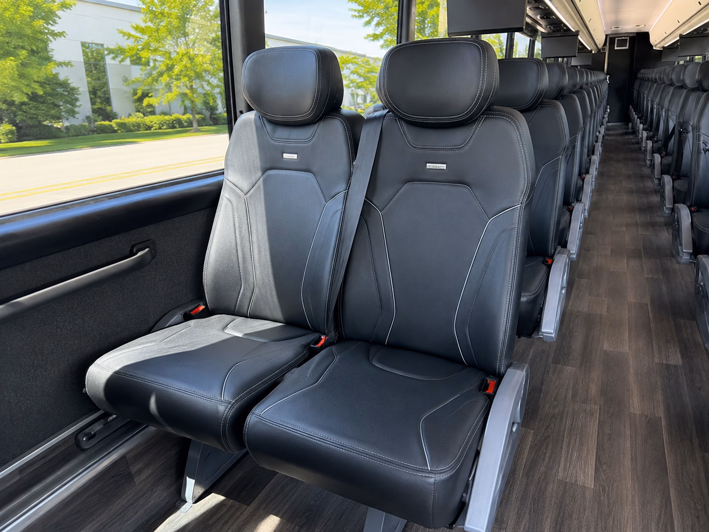 how the type of bus changes the price in oxnard california